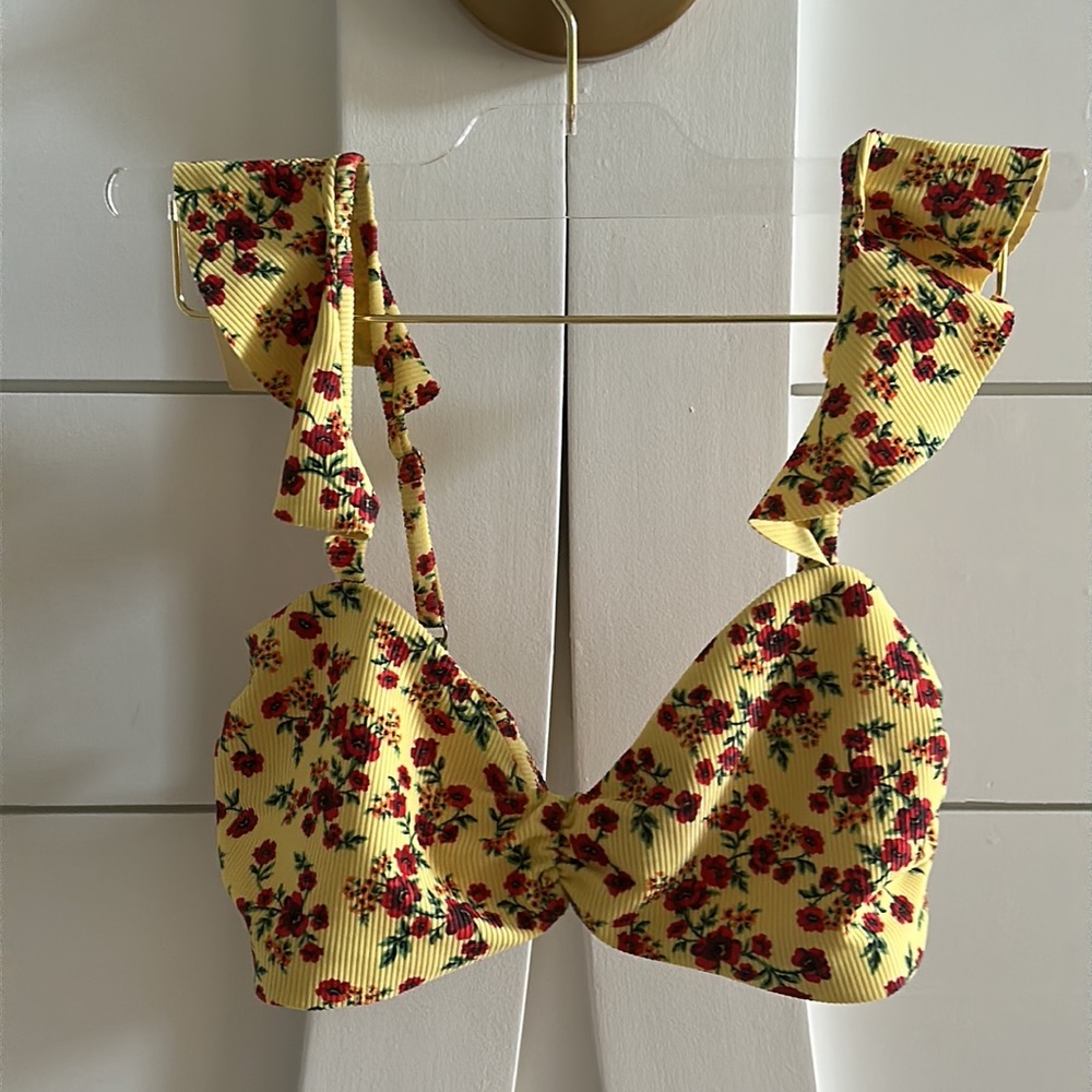 Beach Riot 2 piece swim